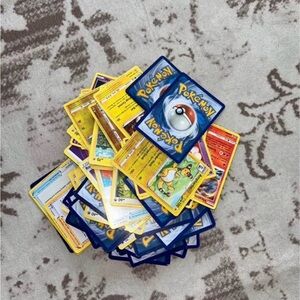 Pokemon Trading Cards 20 random cards